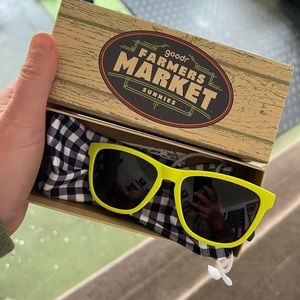 Goodr sells house buys avocado